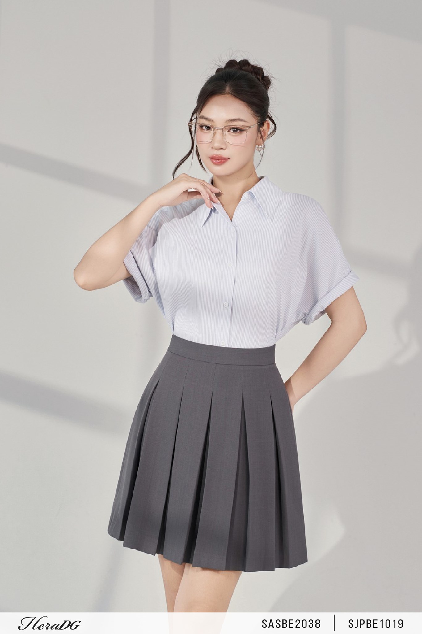 Ảnh của Chân váy xoè dáng ngắn